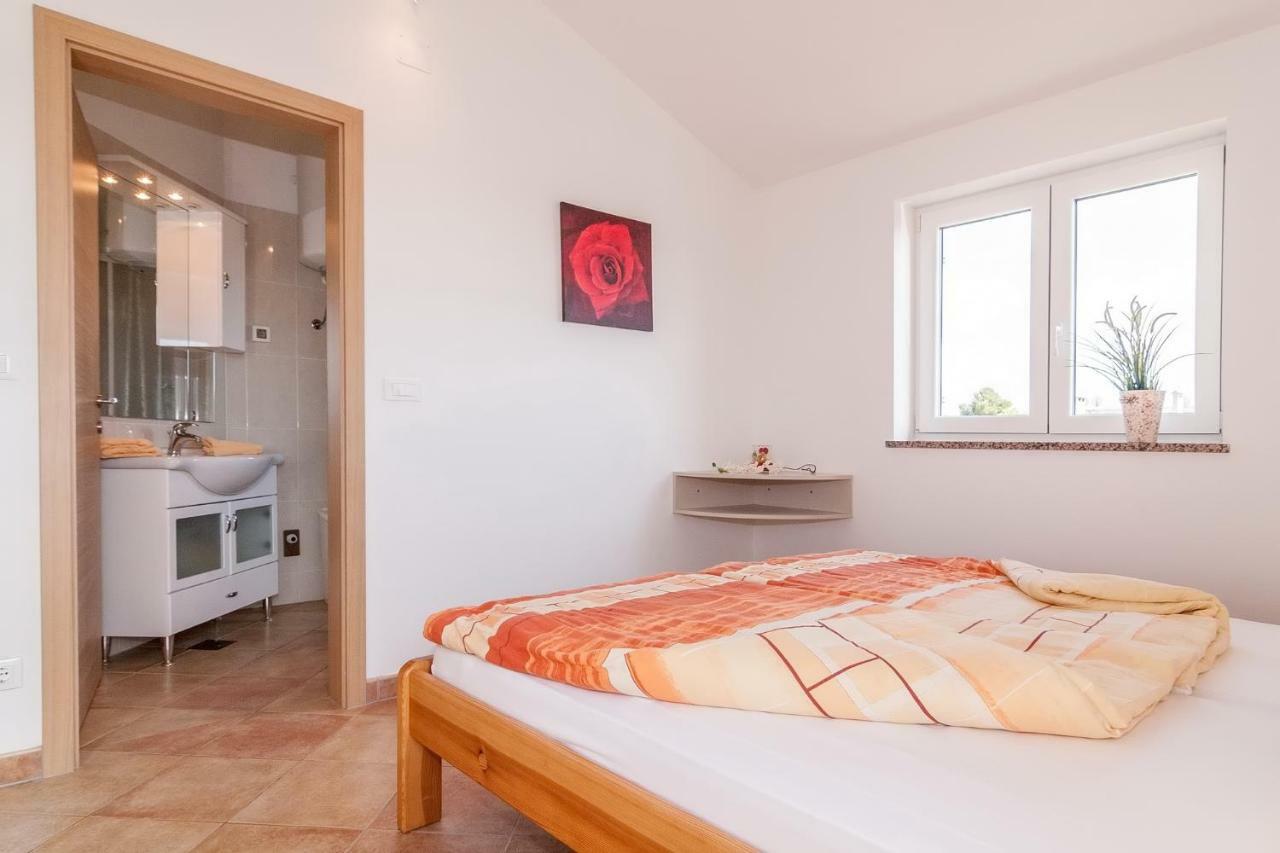 Villa Symphonie Porec Bagian luar foto