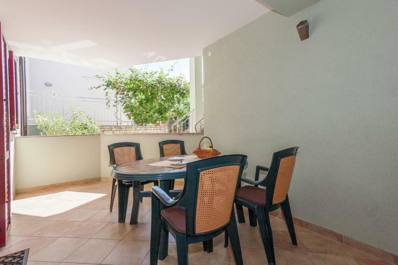 Villa Symphonie Porec Bagian luar foto
