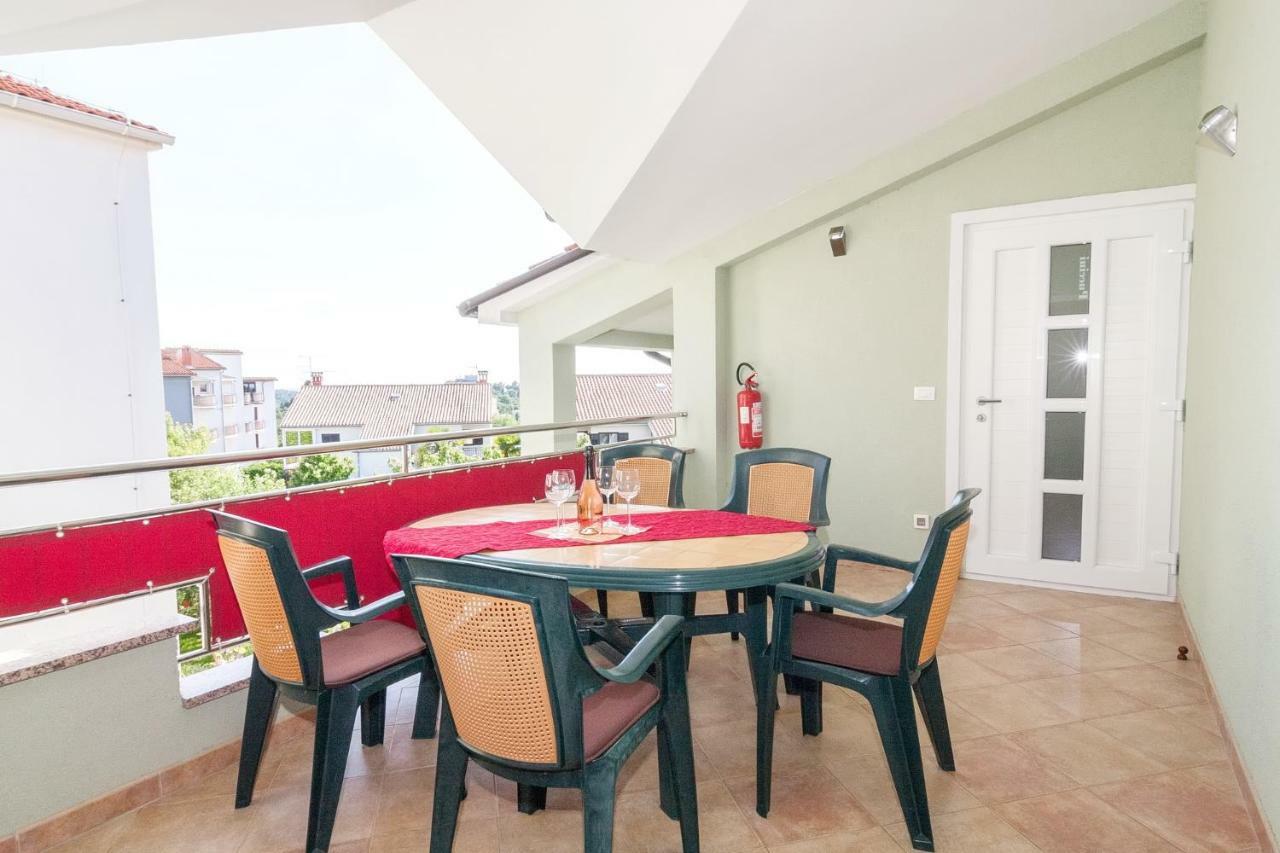 Villa Symphonie Porec Bagian luar foto