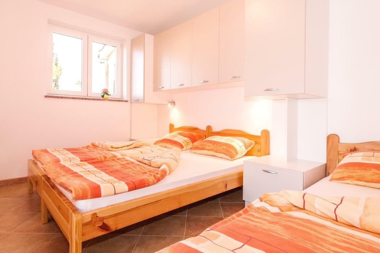Villa Symphonie Porec Bagian luar foto